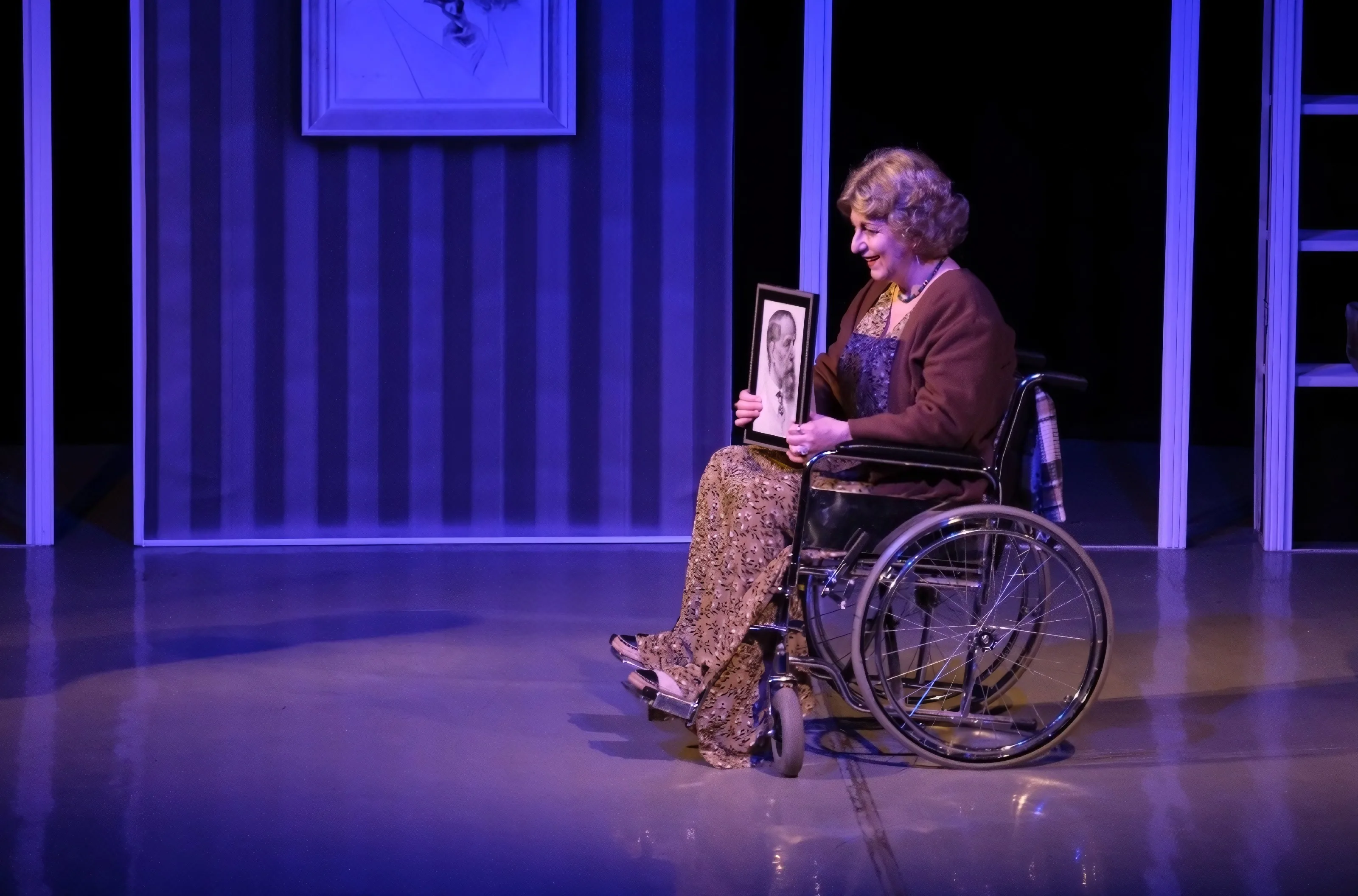 Афиша: Счастье по заказу 17 апреля 2026