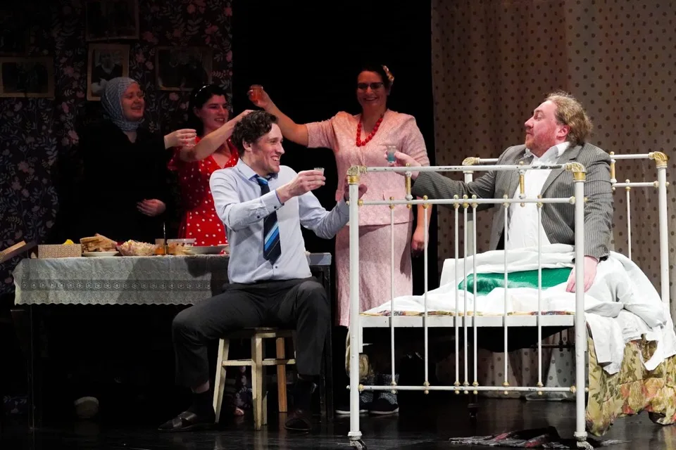 Афиша: Семейный портрет с посторонним в Воронеже 14 апреля 2026