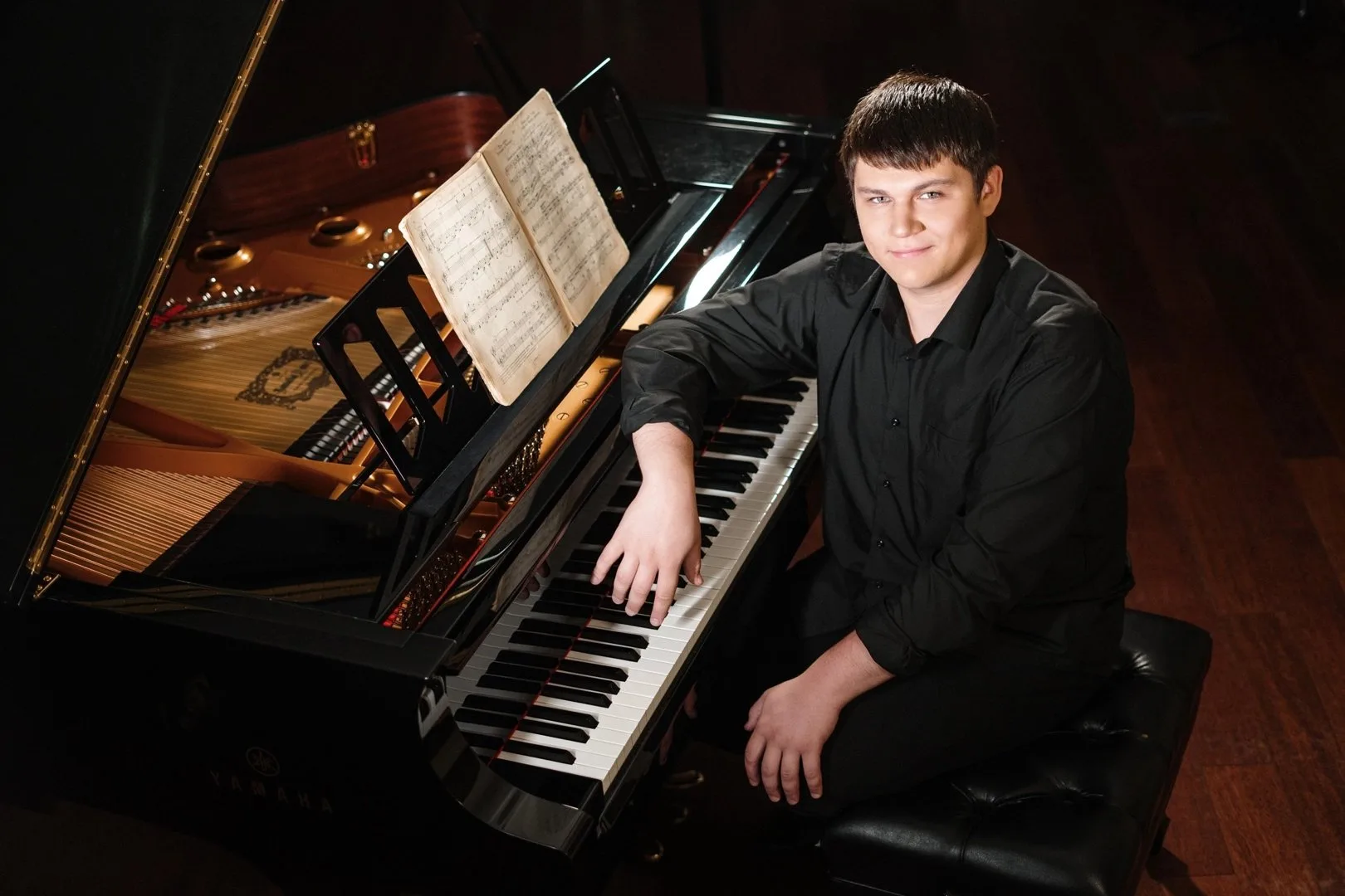 Афиша: Симфонический оркестр и Сергей Давыдченко в Челябинске 19 апреля 2026