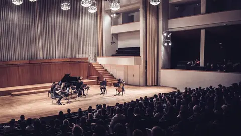 Афиша: Симпл Мьюзик / Simple Music. Ханс Циммер в Казани 18 апреля 2026