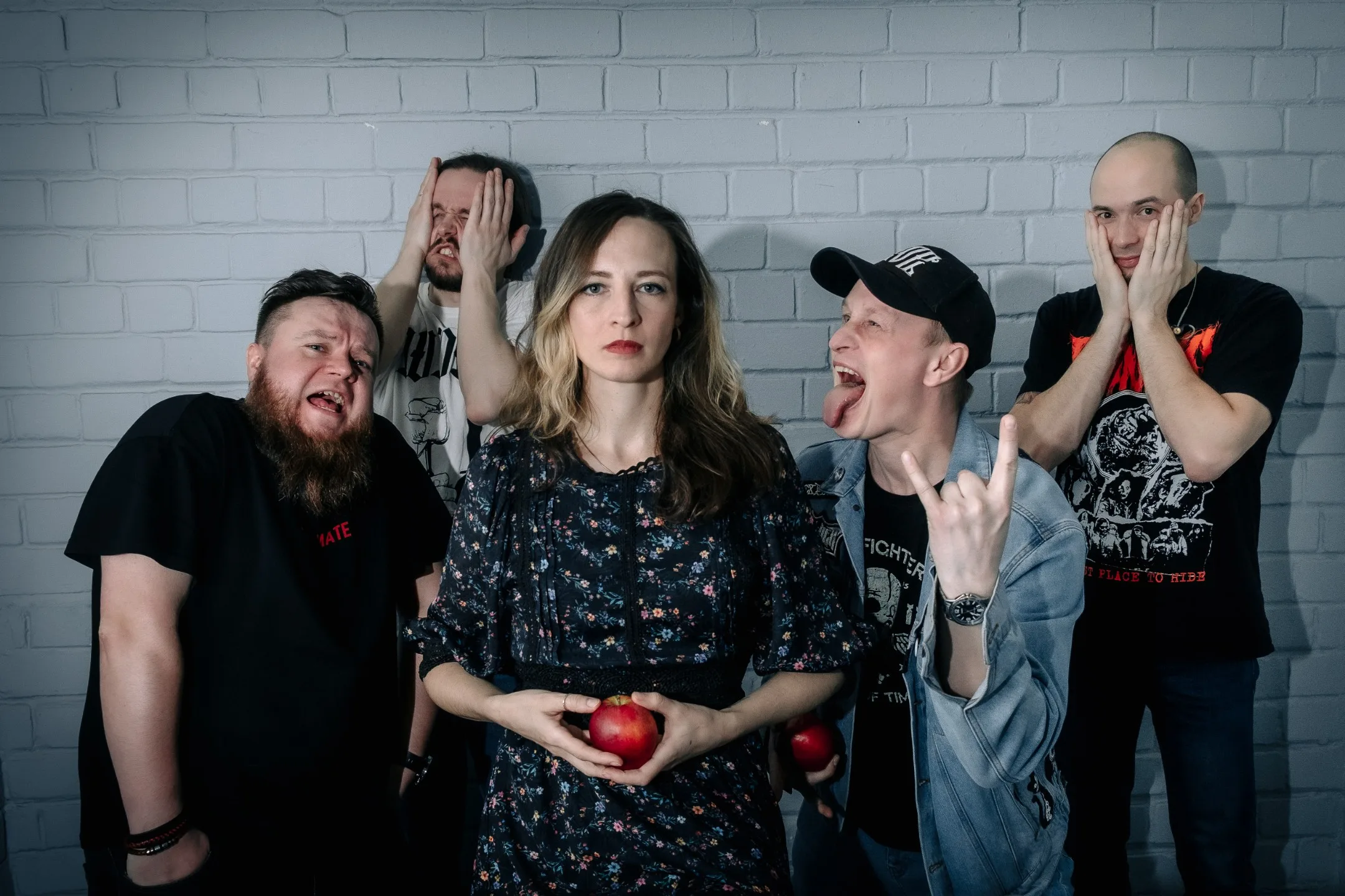 Афиша: Старуха + Toxic Bleat в Санкт-Петербурге 9 апреля 2026