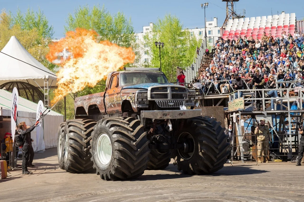 Афиша: Танки против монстр-траков в Москве 11 апреля 2026