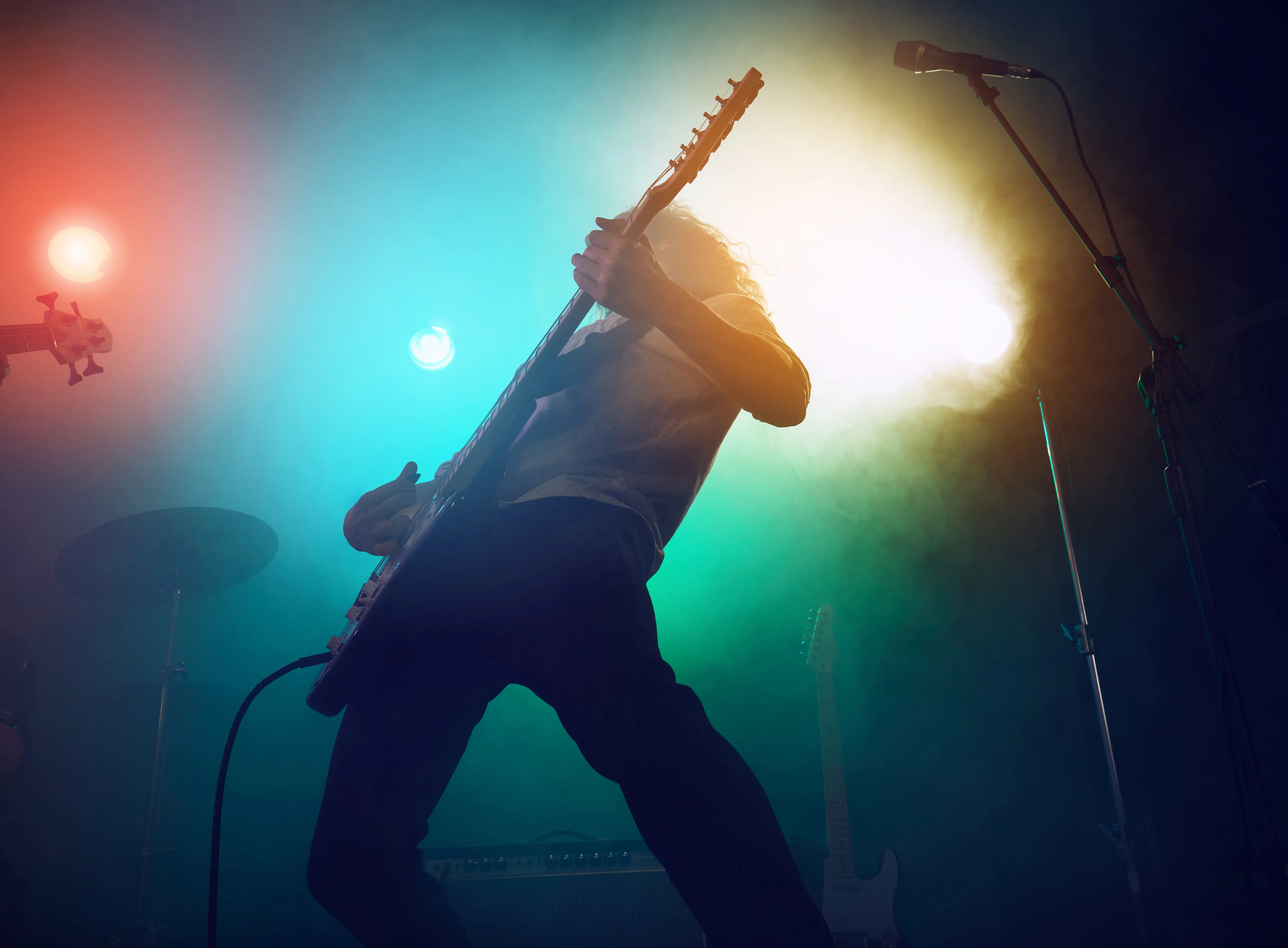 Афиша: Вадим Иващенко и The Boneshakers: Трибьют Чаку Берри в Москве 11 апреля 2026