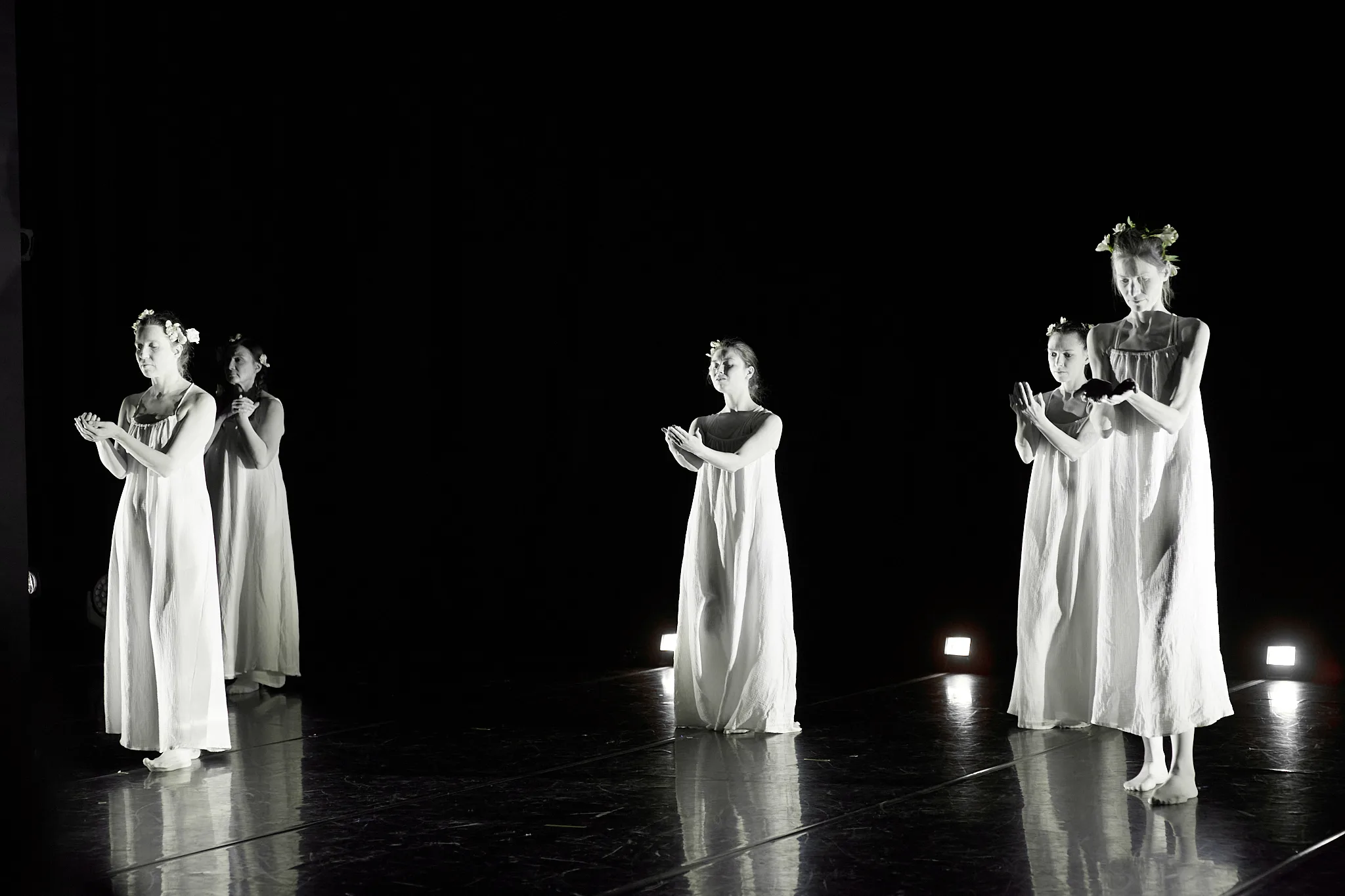 Афиша: Вечер танцевальных перформансов в Екатеринбурге 19 апреля 2026