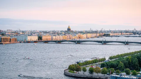 Афиша: Вечерняя обзорная экскурсия по Санкт‑Петербургу с прогулкой на теплоходе на закат в Санкт-Петербурге 18 апреля 2026