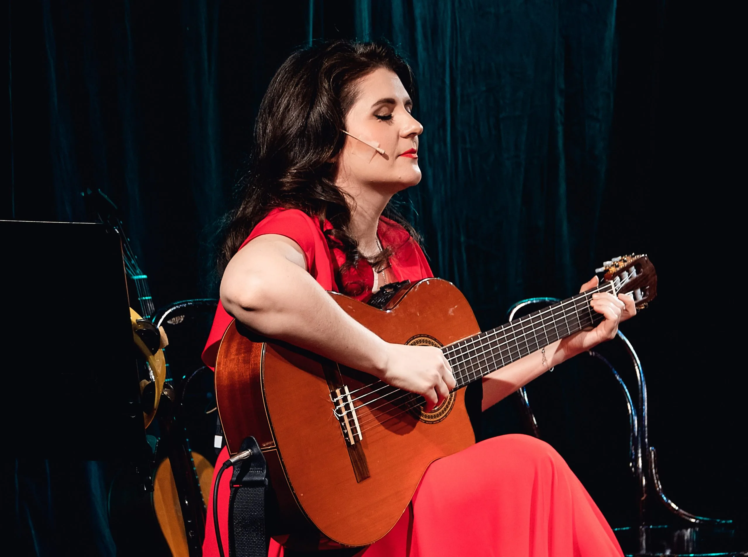 Афиша: Я люблю... в Санкт-Петербурге 17 апреля 2026