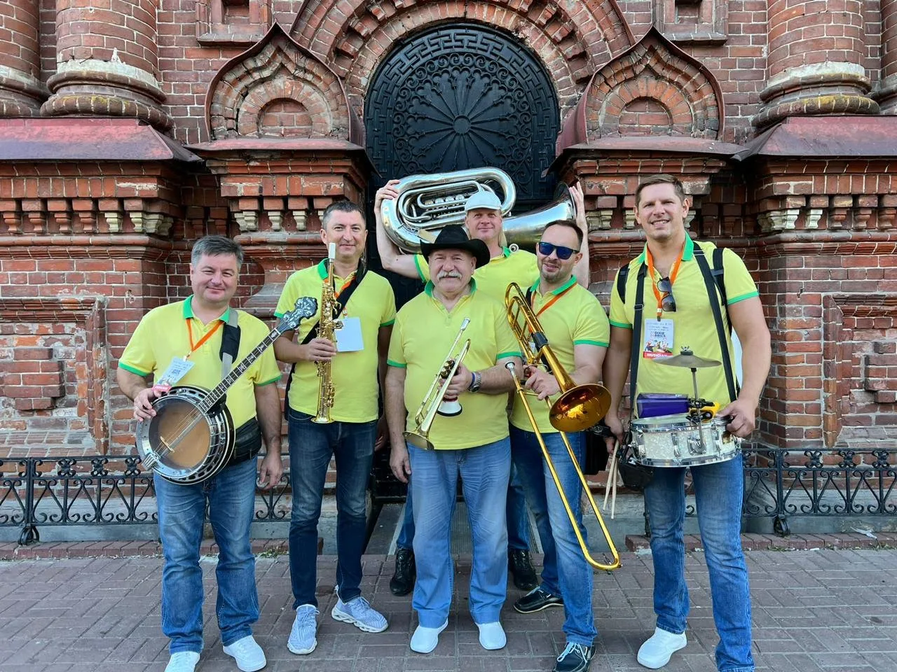 Афиша: Яркие барабаны в Новосибирске 25 апреля 2026