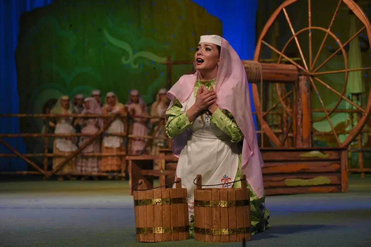 Афиша: Зәңгәр шәл / Голубая шаль в Казани 28 апреля 2026