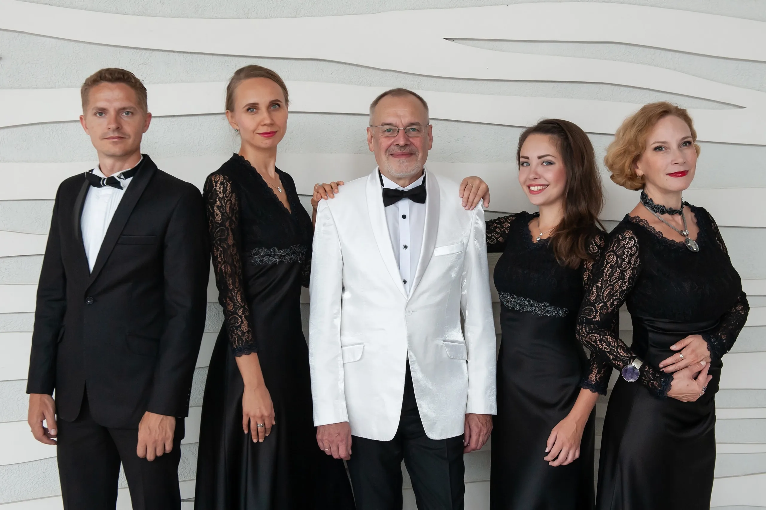 Афиша: За 60 минут вокруг света в Новосибирске 8 апреля 2026