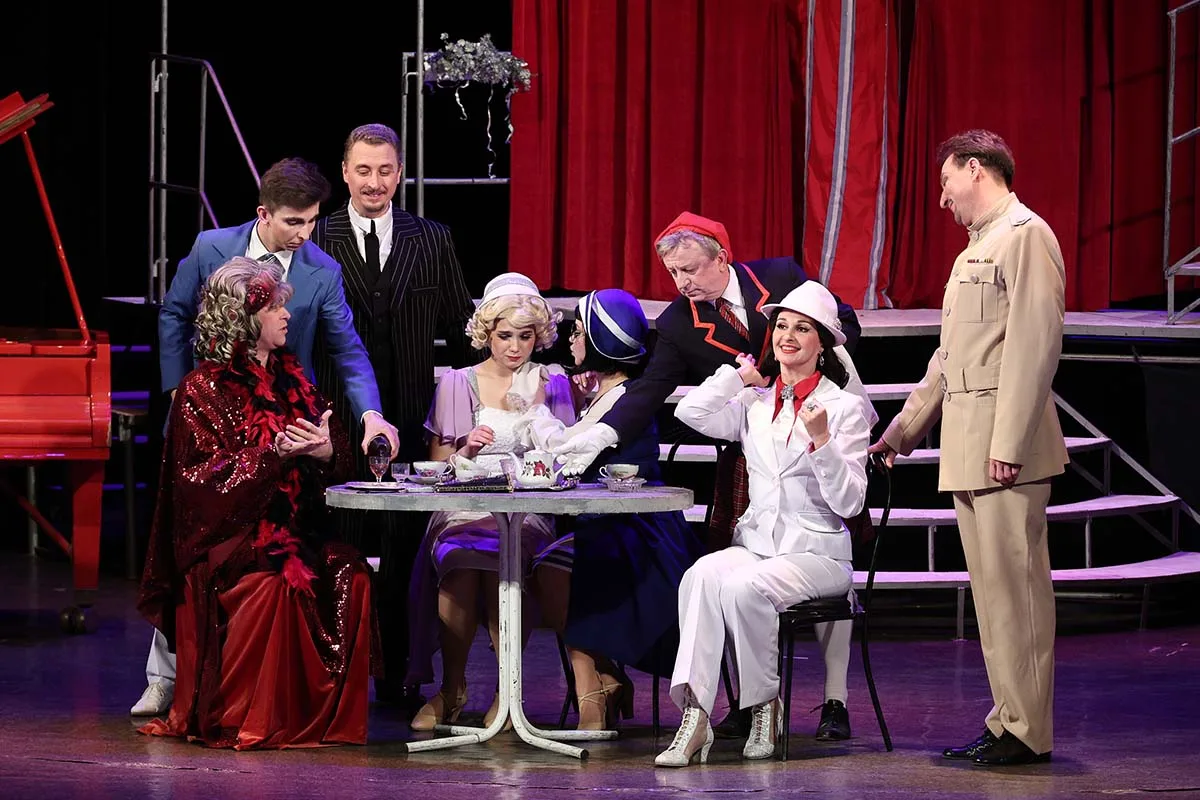 Афиша: Здрасьте, я ваша тётя! в Волгограде 10 апреля 2026