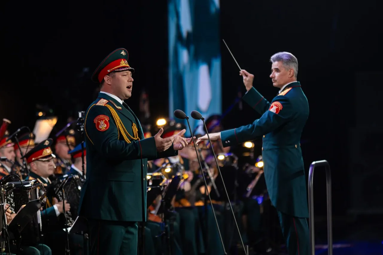 Афиша: Ансамбль им. Александрова. Песни военных лет в Москве 1 августа 2026