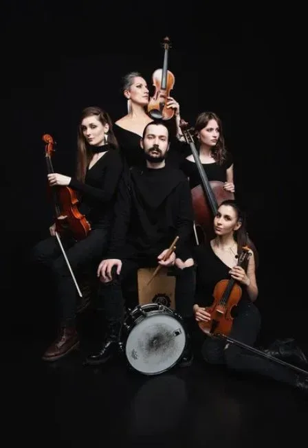 Афиша: Atomic Cellos: мировые рок-хиты на виолончелях в Москве 30 августа 2026