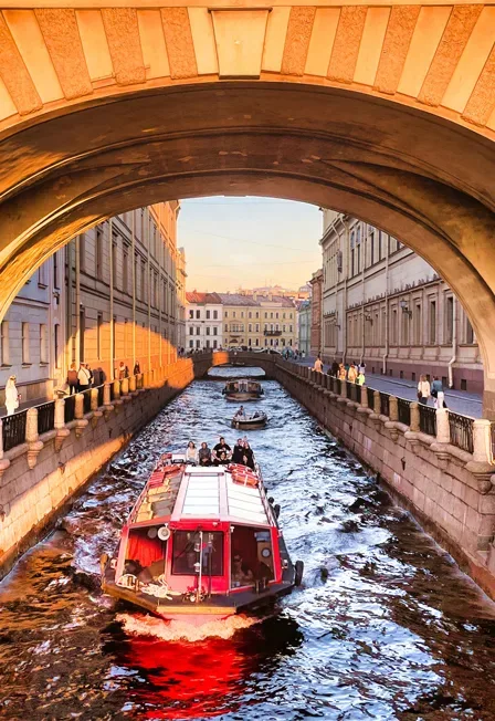 Афиша: Круиз на закат по Неве и Финскому заливу с видом на Лахта-центр в Санкт-Петербурге 16 августа 2026