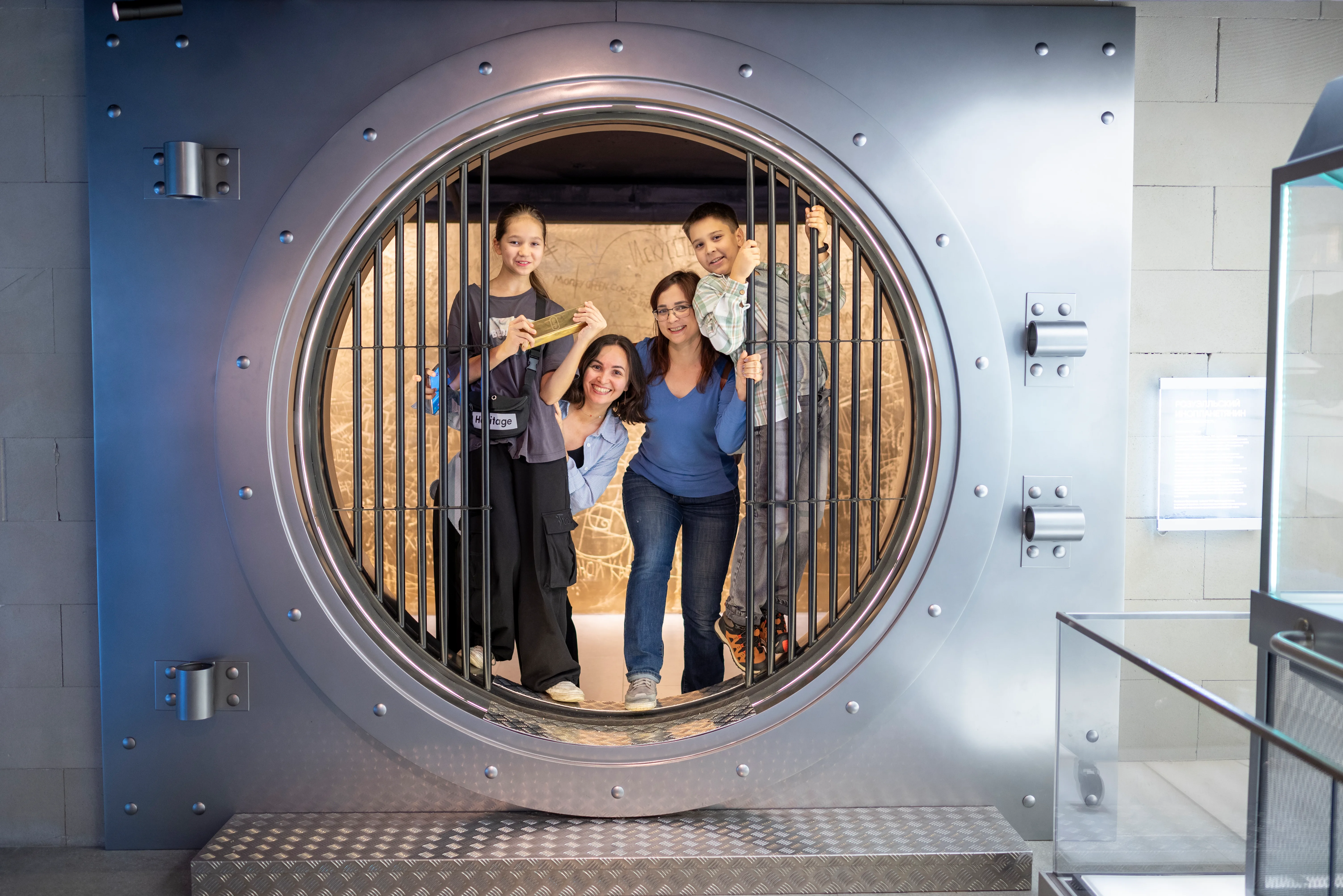 Афиша: Музей «Арт и факты» в Санкт-Петербурге 30 декабря 2027