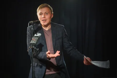 Афиша: Новогодний кухонник. Александр Райн в Великом Новгороде 6 января 2027