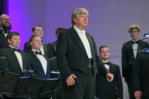 Афиша: Старый Новый год с Симфохором в Екатеринбурге 13 января 2027