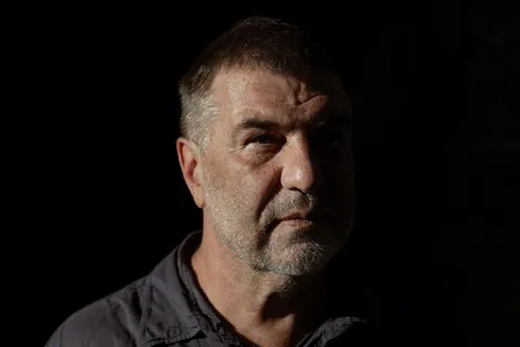 Афиша: Евгений Гришковец. Монолог-концерт «Порядок слов» в Москве 12 июля 2026