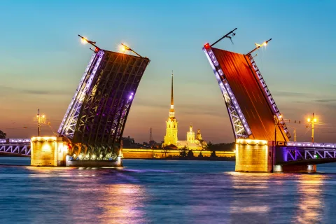 Афиша: Классическая экскурсия под развод мостов в Санкт-Петербурге 13 июля 2026