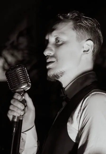 Афиша: МАГИЯ СВЕЧЕЙ. «L.O.V.E. JAZZ» в Оранжерее в Санкт-Петербурге 10 июля 2026