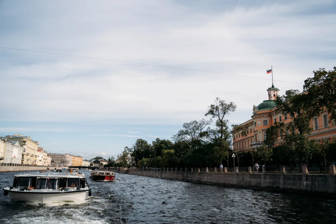Афиша: Северная Венеция — вечный город на воде. От Фонтанки по малым каналам центра города в Санкт-Петербурге 15 июля 2026