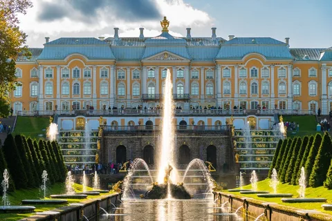 Афиша: Экскурсия в Петергоф в Санкт-Петербурге 3 июня 2026