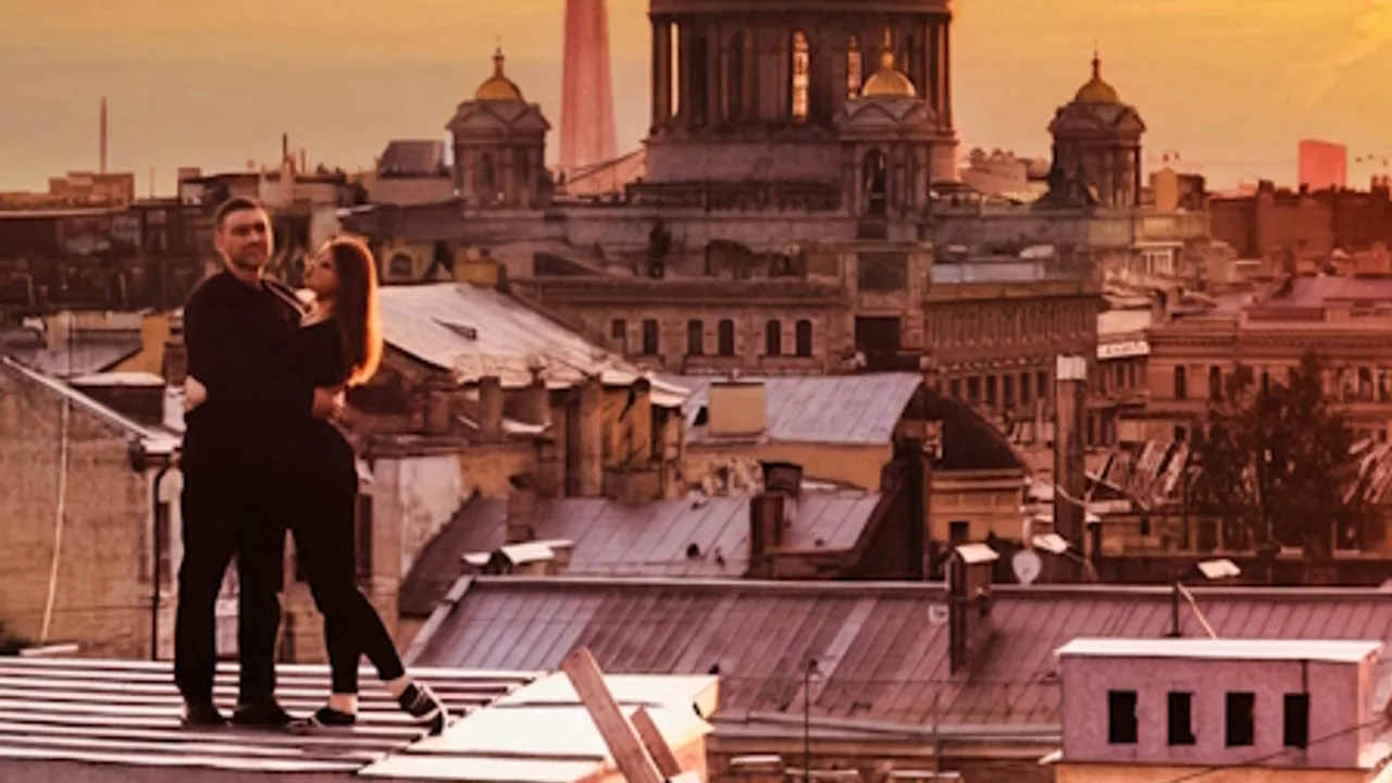 Афиша: Фотосессия на питерских улочках и романтика крыш в Санкт-Петербурге 26 июня 2026
