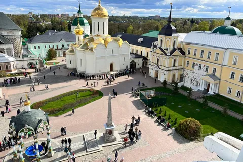 Афиша: Обзорная экскурсия по Свято-Троицкой Сергиевой Лавре в Сергиевом Посаде 27 июня 2026