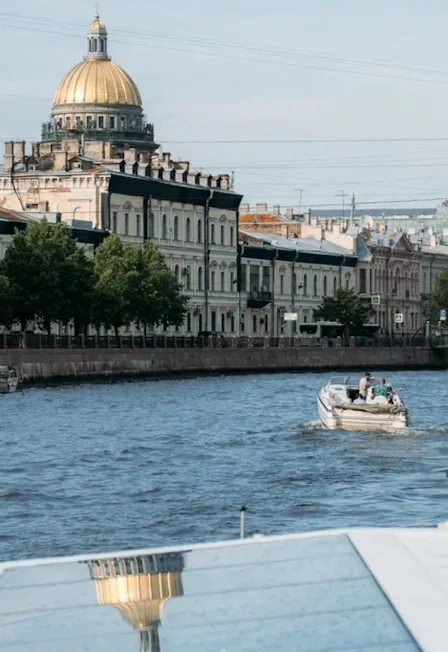 Афиша: Реки и каналы - обзорная водная прогулка по Санкт-Петербургу в Санкт-Петербурге 17 июня 2026