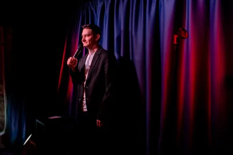 Афиша: Stand-up. Отчётный концерт в Ростове-на-Дону 27 июня 2026