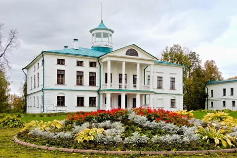 Афиша: В гости к Некрасову: посещение усадьбы «Карабиха» в Ярославле 25 июня 2026