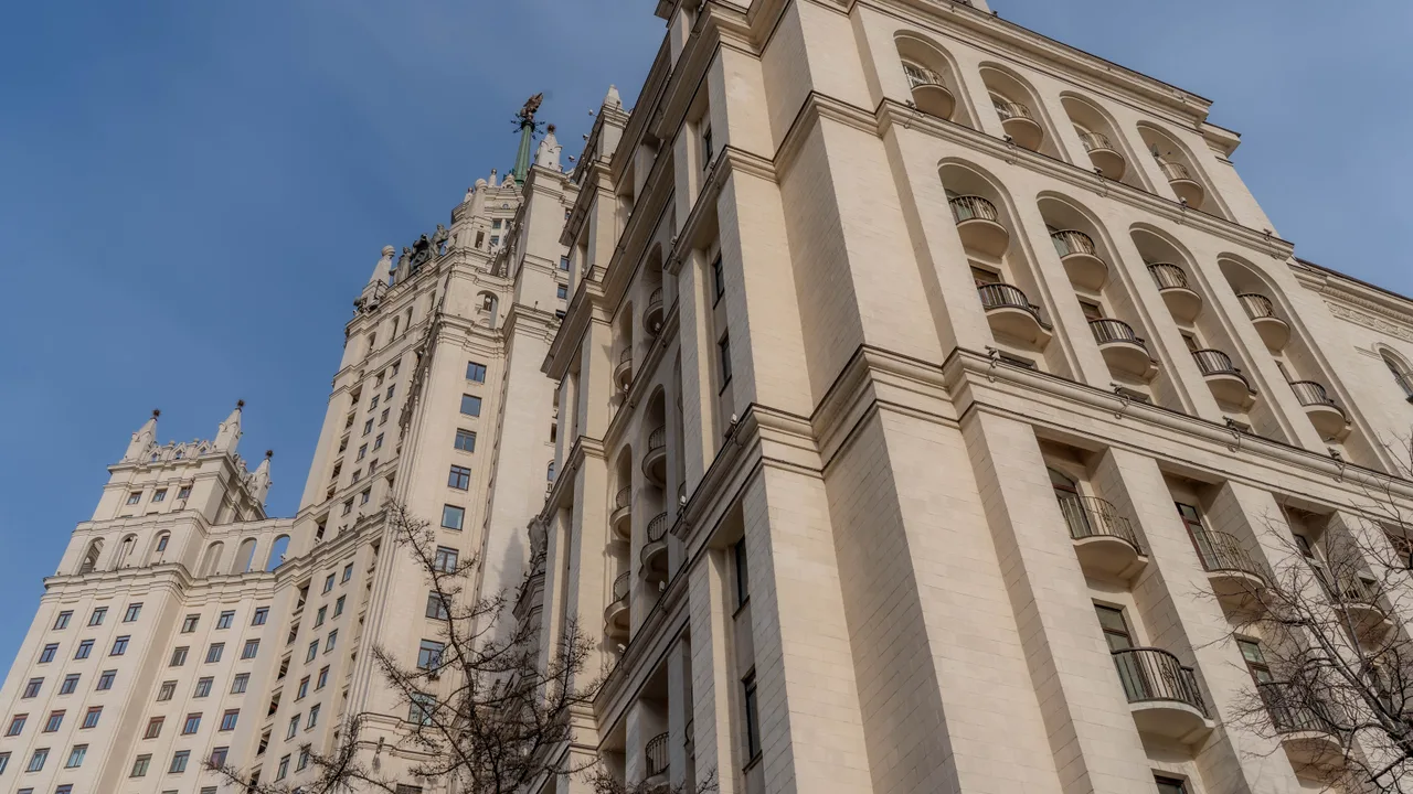 Афиша: Высотка на Котельнической набережной в Москве 25 июня 2026