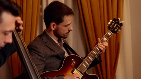 Афиша: Павел Ершов. Гитарный мэйнстрим-джаз / Mainstream Jazz Guitar в Москве 17 марта 2026