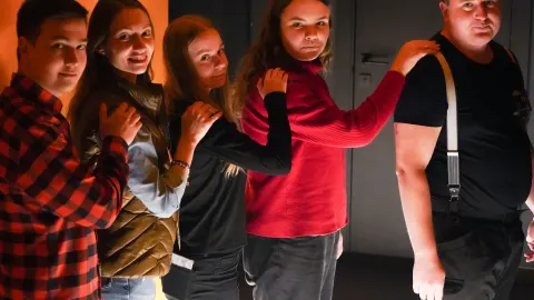 Афиша: Погружение в темноту: мир ощущений в Москве 25 марта 2026