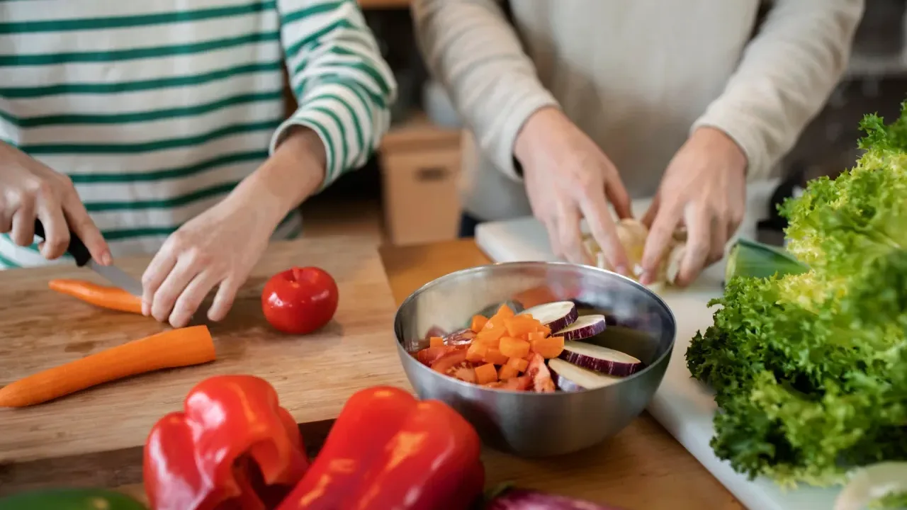 Афиша: Ароматы углей, сочные маринады и вкус настоящего отдыха в Санкт-Петербурге 2 мая 2026