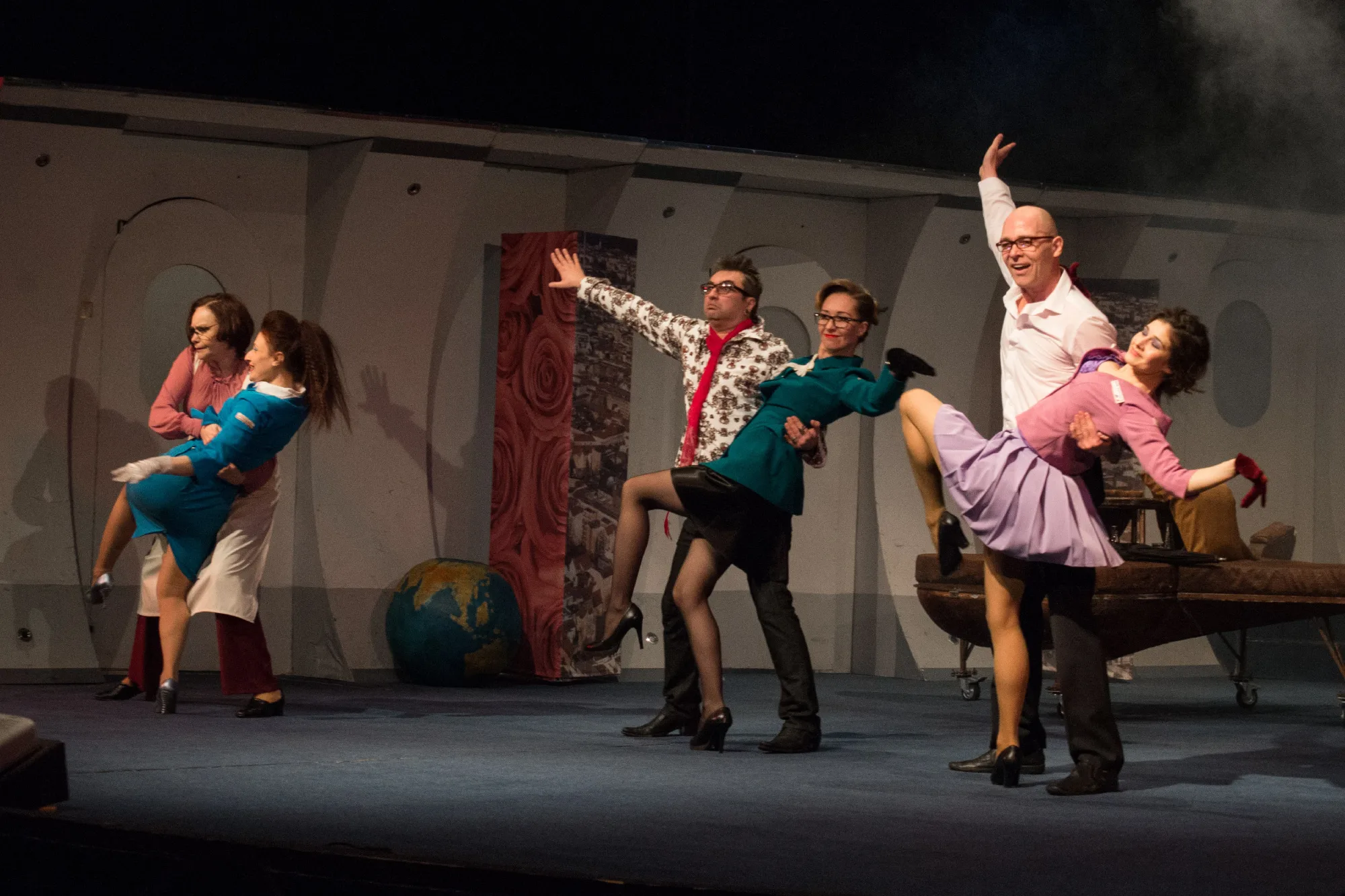 Афиша: Боинг-Боинг в Омске 14 мая 2026