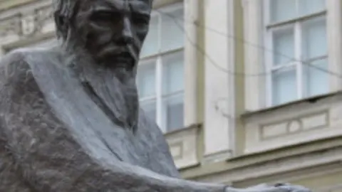 Афиша: Экскурсия по дворам и их парадным с посещением коммуналки мини группа в Санкт-Петербурге 20 мая 2026
