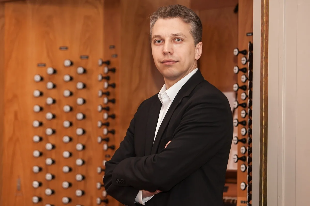 Афиша: Евгений Авраменко. Диалог эпох в Красноярске 8 мая 2026