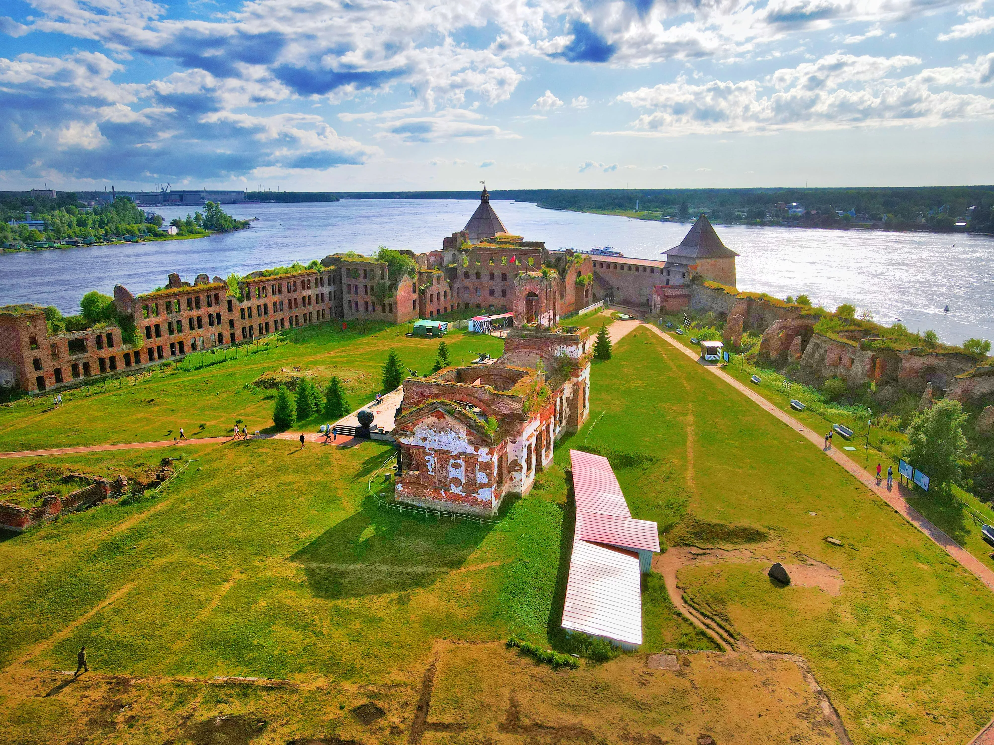 Афиша: Крепость Орешек + Старая и Новая Ладога в Санкт-Петербурге 1 мая 2026