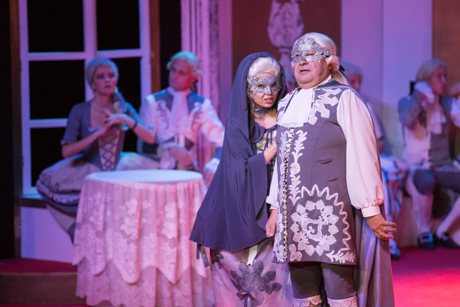 Афиша: Муж за дверью. Званый вечер с итальянцами в Уфе 14 мая 2026