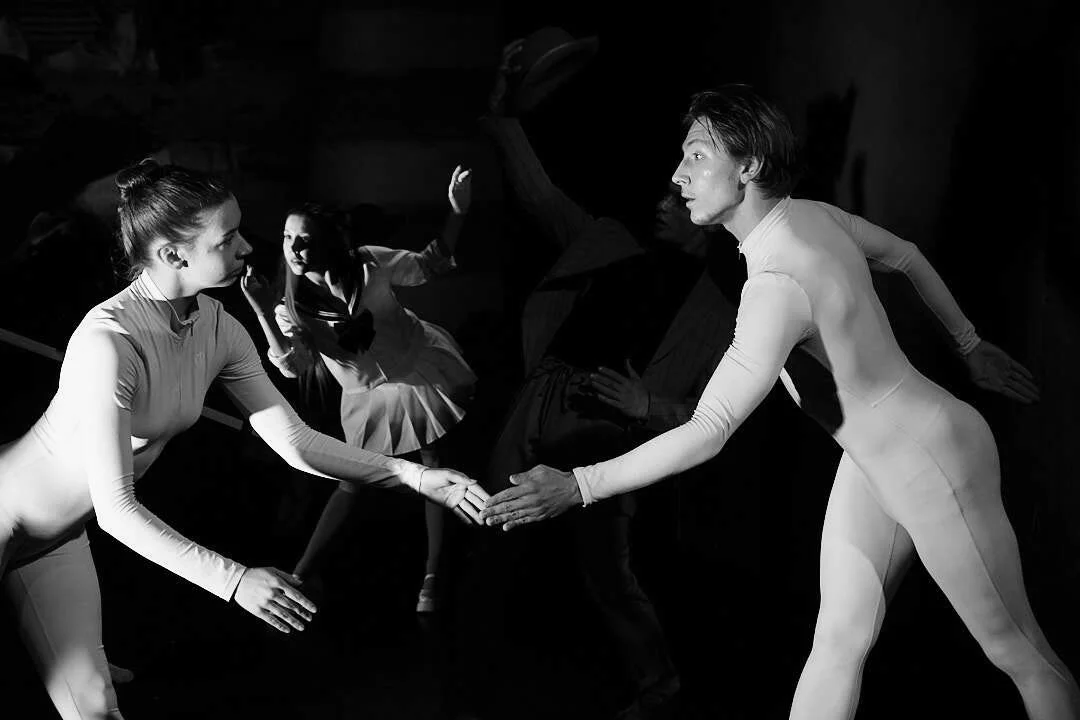 Афиша: Парад Эрика Сати в Санкте-Петербург 17 мая 2026