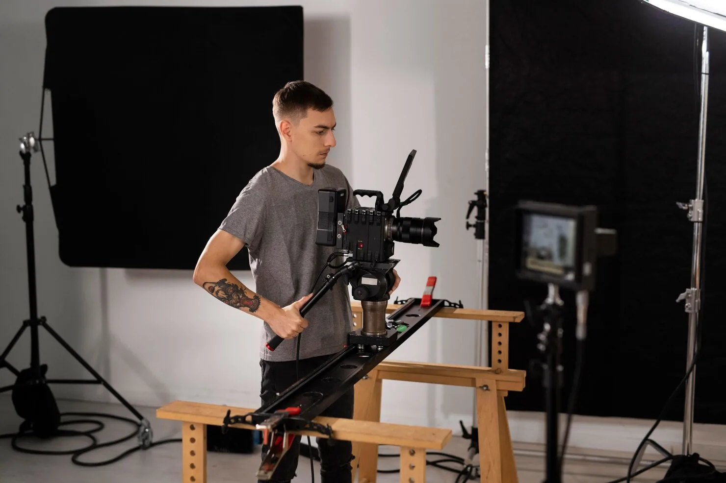 Афиша: Режиссёрская интерпретация темы в Грозном 4 мая 2026