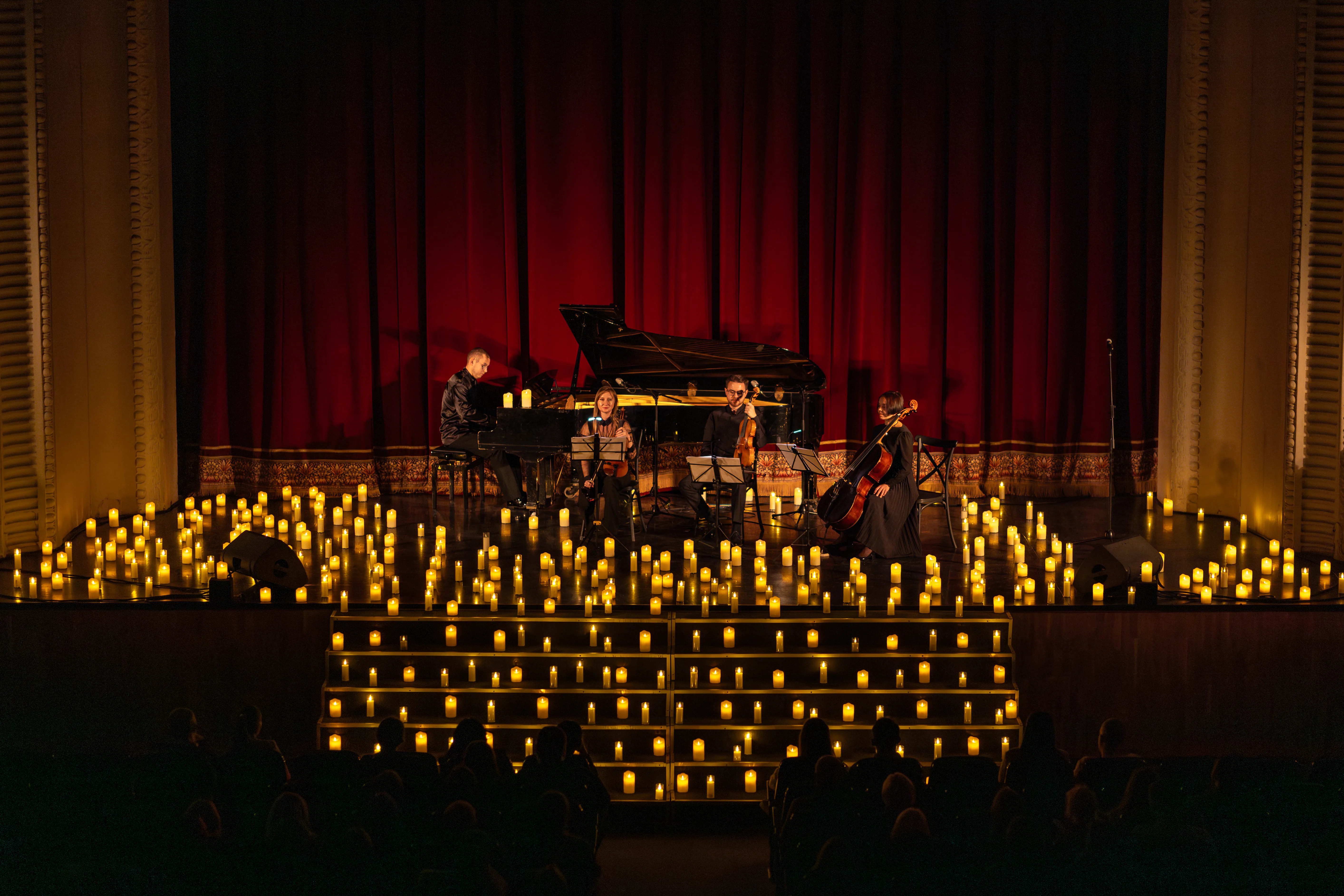 Афиша: Шедевры мировой киномузыки при свечах в Екатеринбурге 1 мая 2026