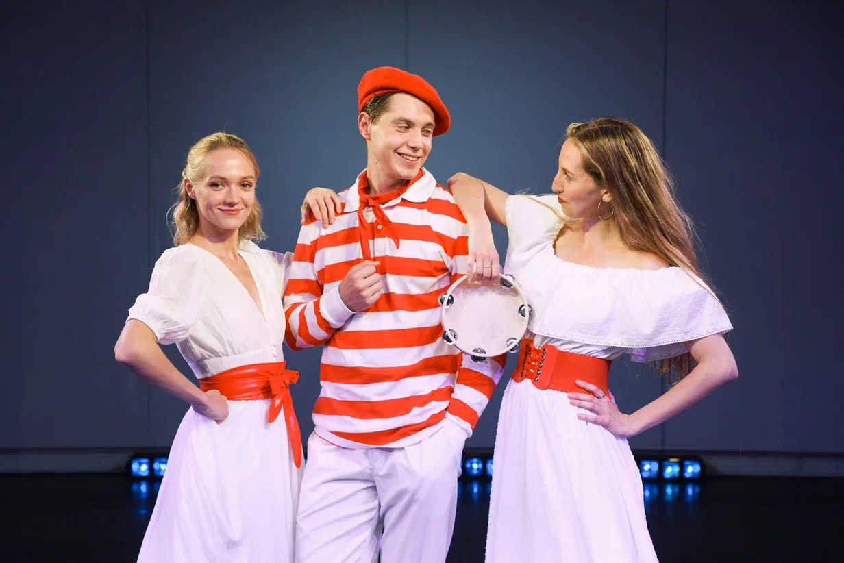 Афиша: Скапен. Неаполитанская комедия в Москве 1 мая 2026