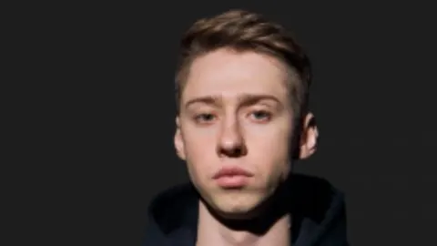 Афиша: StandUp Илья Раевский в Перми 22 мая 2026