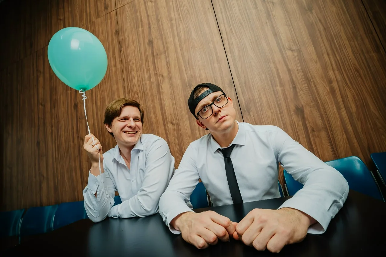 Афиша: Три вторых в Санкт-Петербурге 10 мая 2026