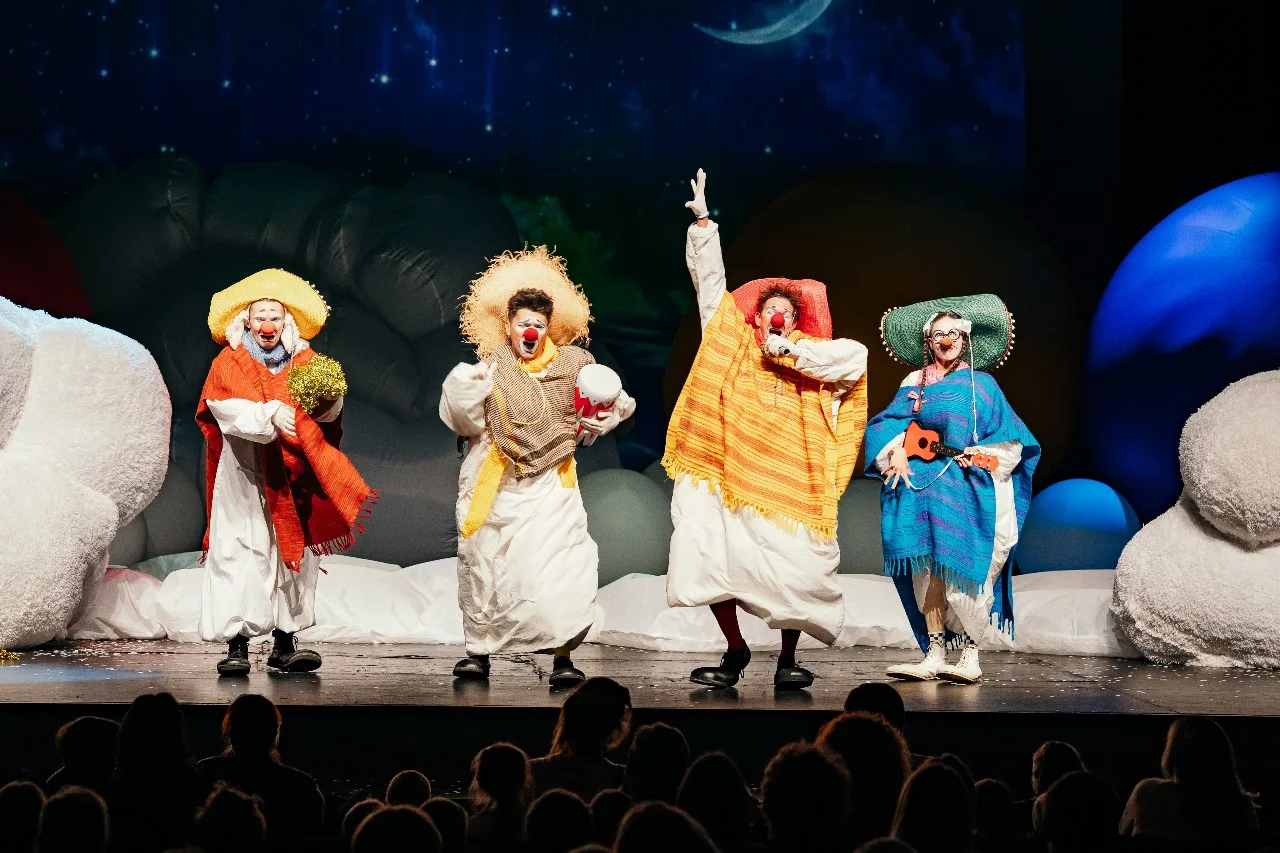 Афиша: Облачные клоуны в Москве 14 ноября 2026