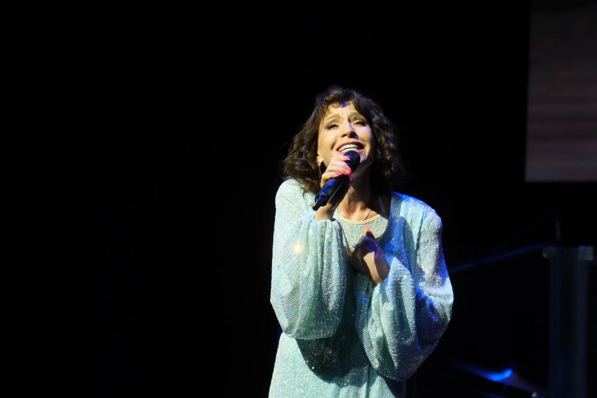 Афиша: Алиса Мон в Великих Луках 17 октября 2026