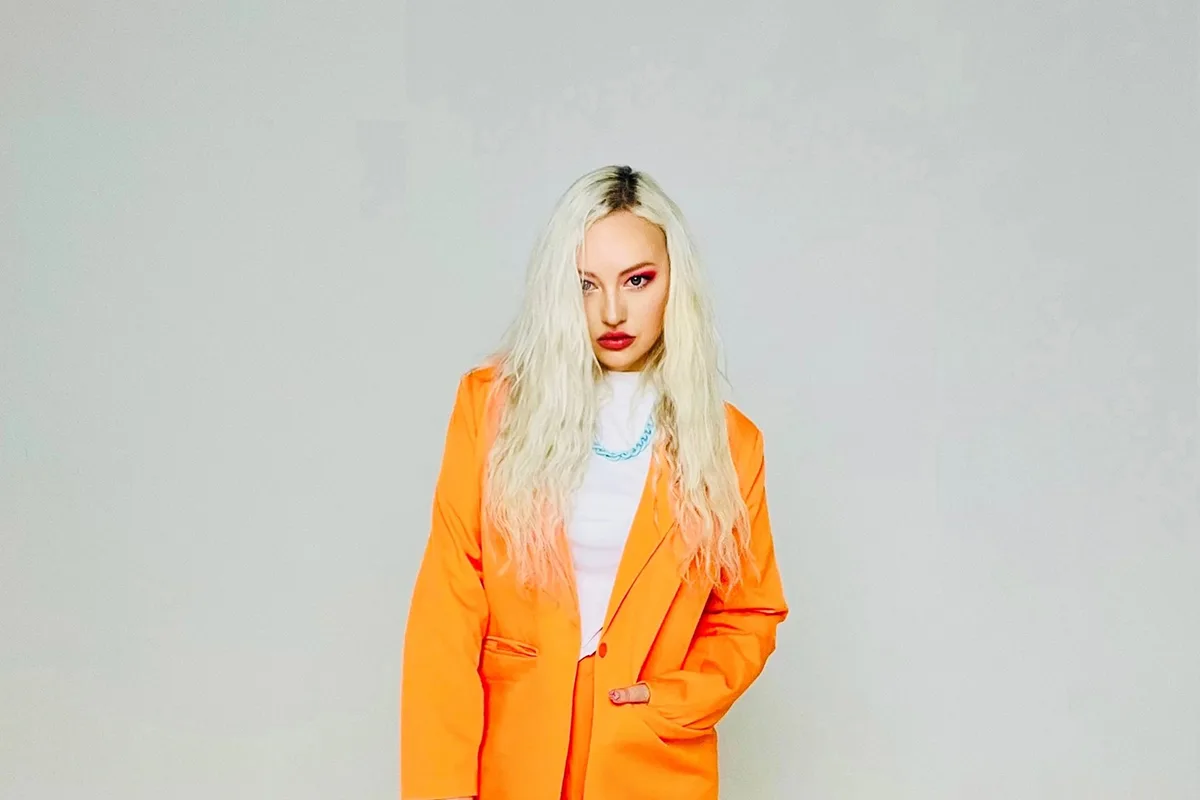 Афиша: Блондинка КсЮ в Санкт-Петербурге 3 октября 2026