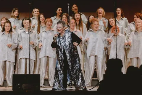 Афиша: Ольга Олейникова и хор Sunny Side Singers в Москве 13 октября 2026