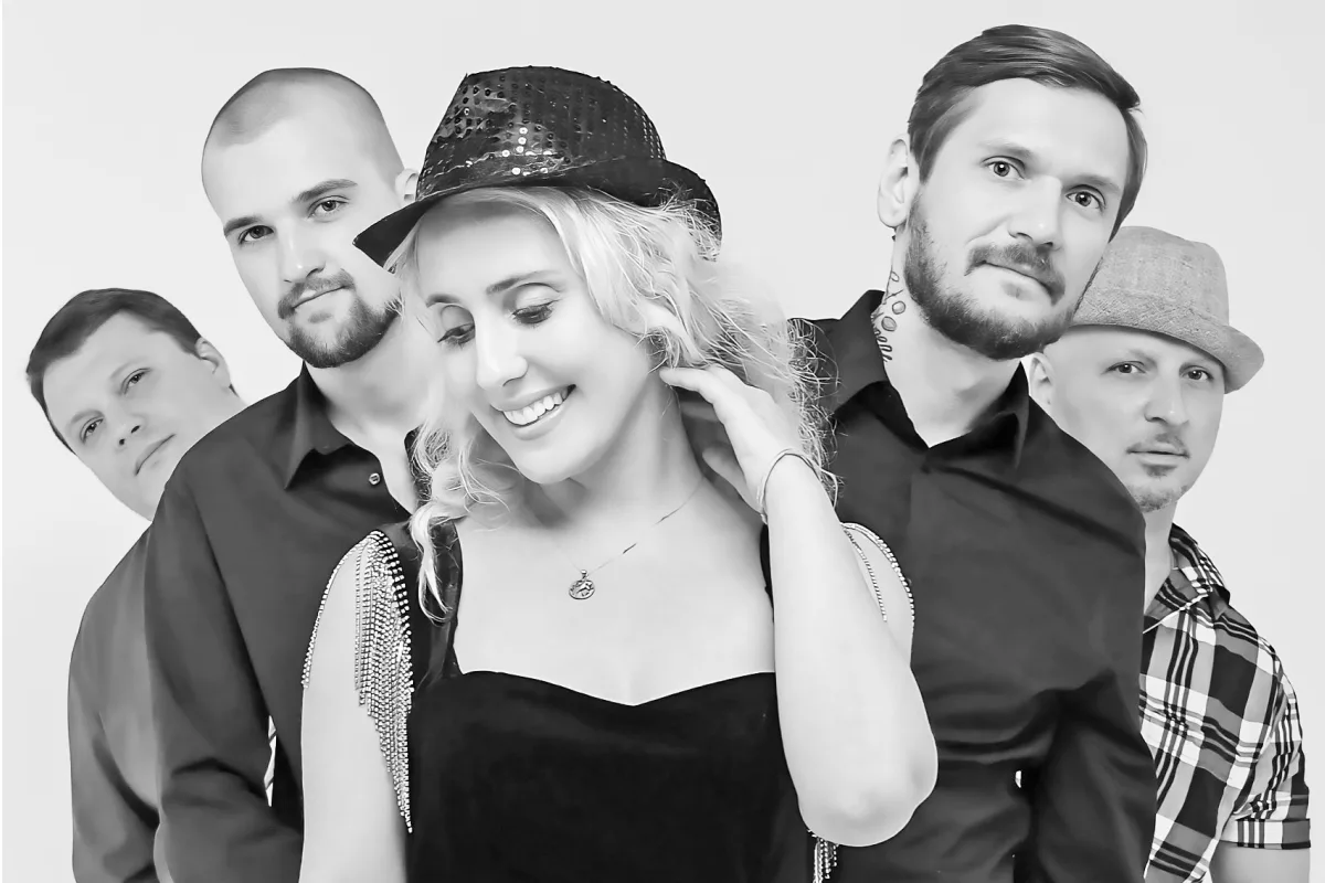 Афиша: Квартет Анны Штейн. Мировые хиты. Лучшие песни кино на крыше Невского в Санкт-Петербурге 12 сентября 2026